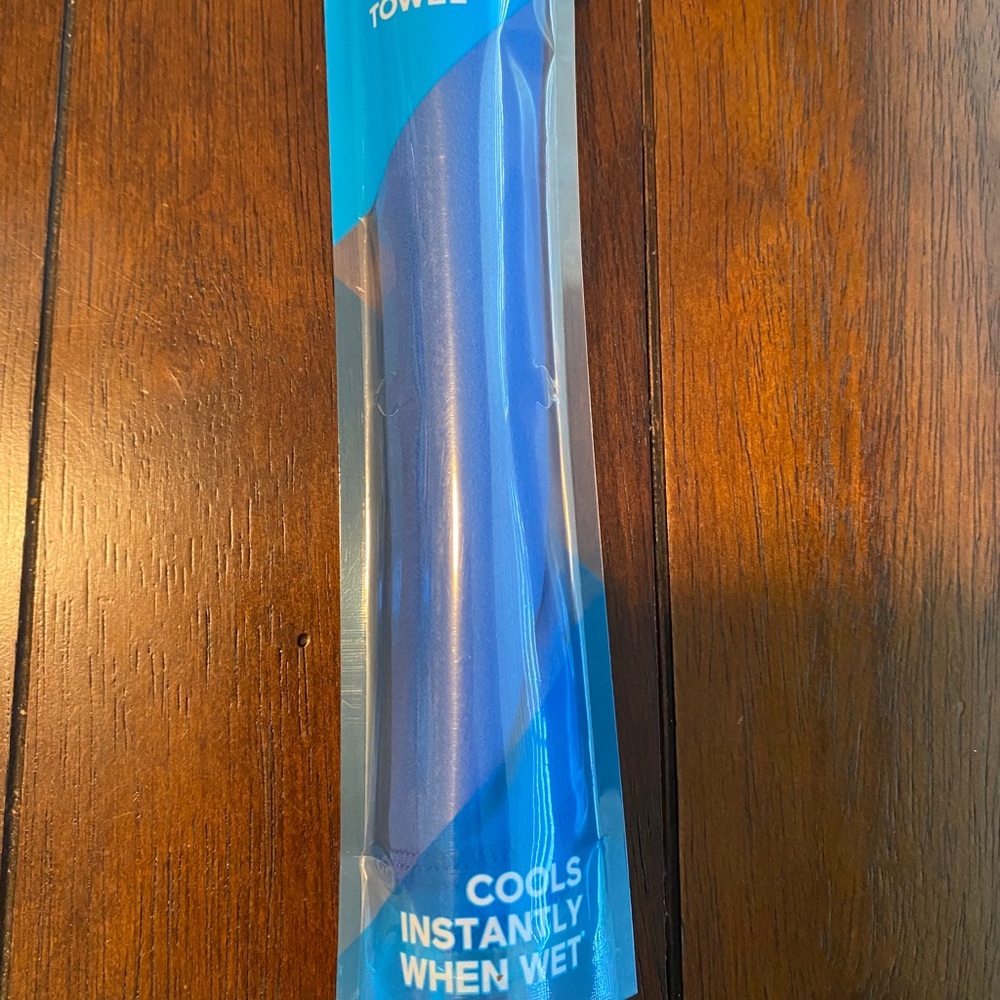 Blue Reusable cooling towel